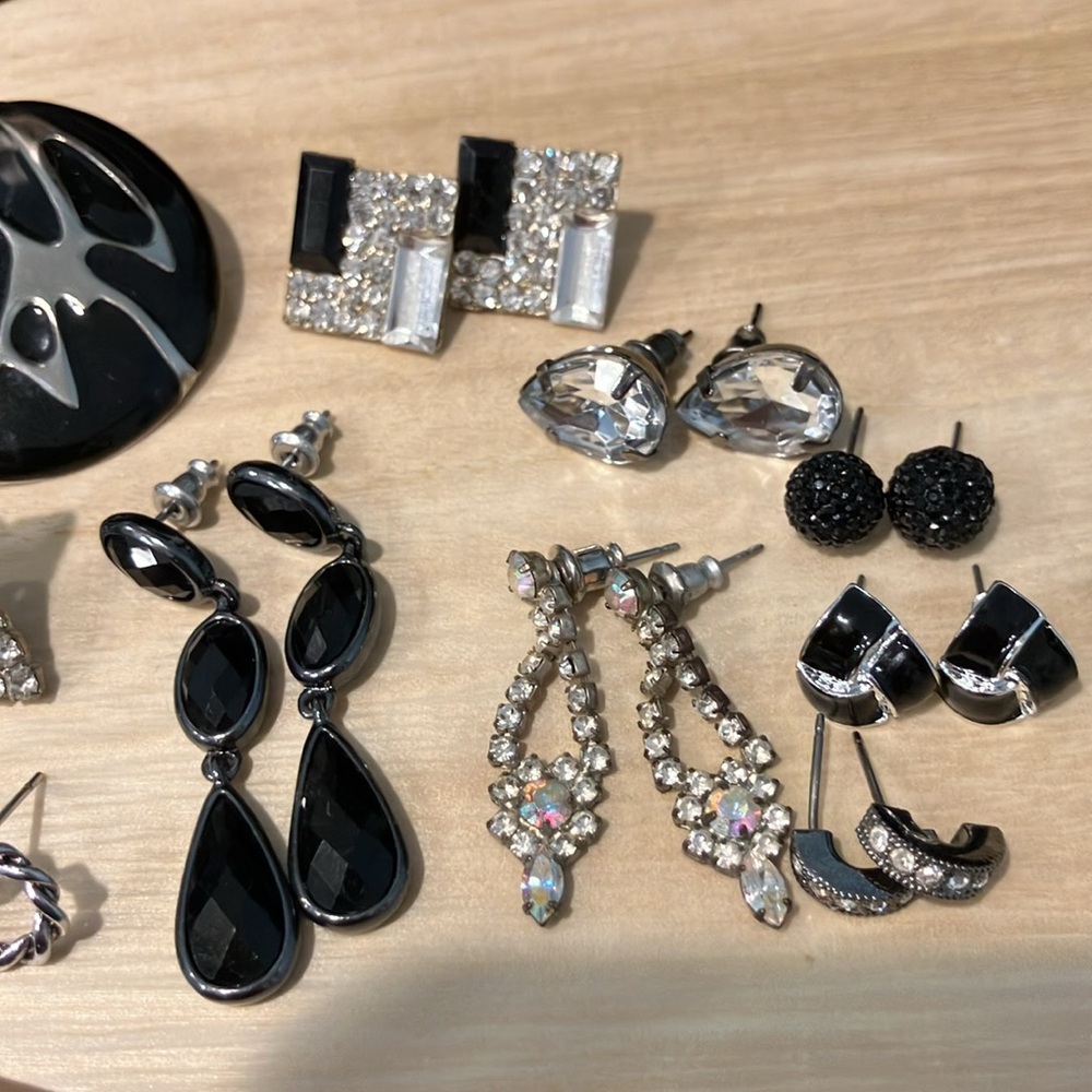 Black and Silver Earrings Bundle of 10 Pairs sparkly rhinestones - Picture 5 of 12